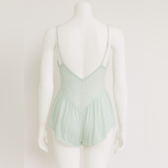 Victoria’s Secret Mint Floral Lace Peplum Teddy Romper Sleepwear M Vintage - Picture 4 of 8